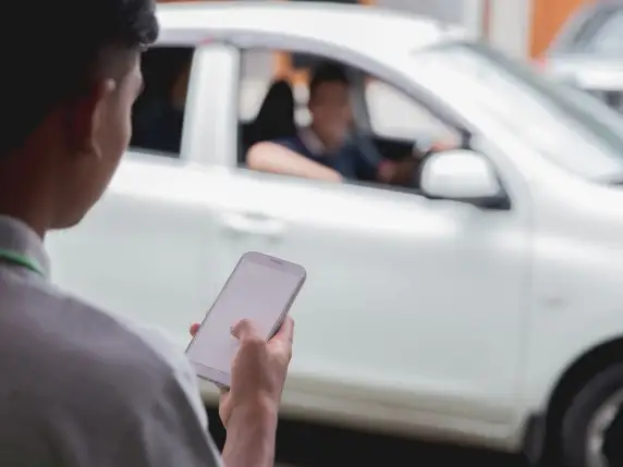 Mục tiêu của cuộc cải tổ, theo Khosrowshahi, là giúp Uber trở nên “đơn giản và nhanh hơn”, đồng thời giải phóng thêm nguồn lực để đầu tư cho tương lai.Ảnh: Harper James.