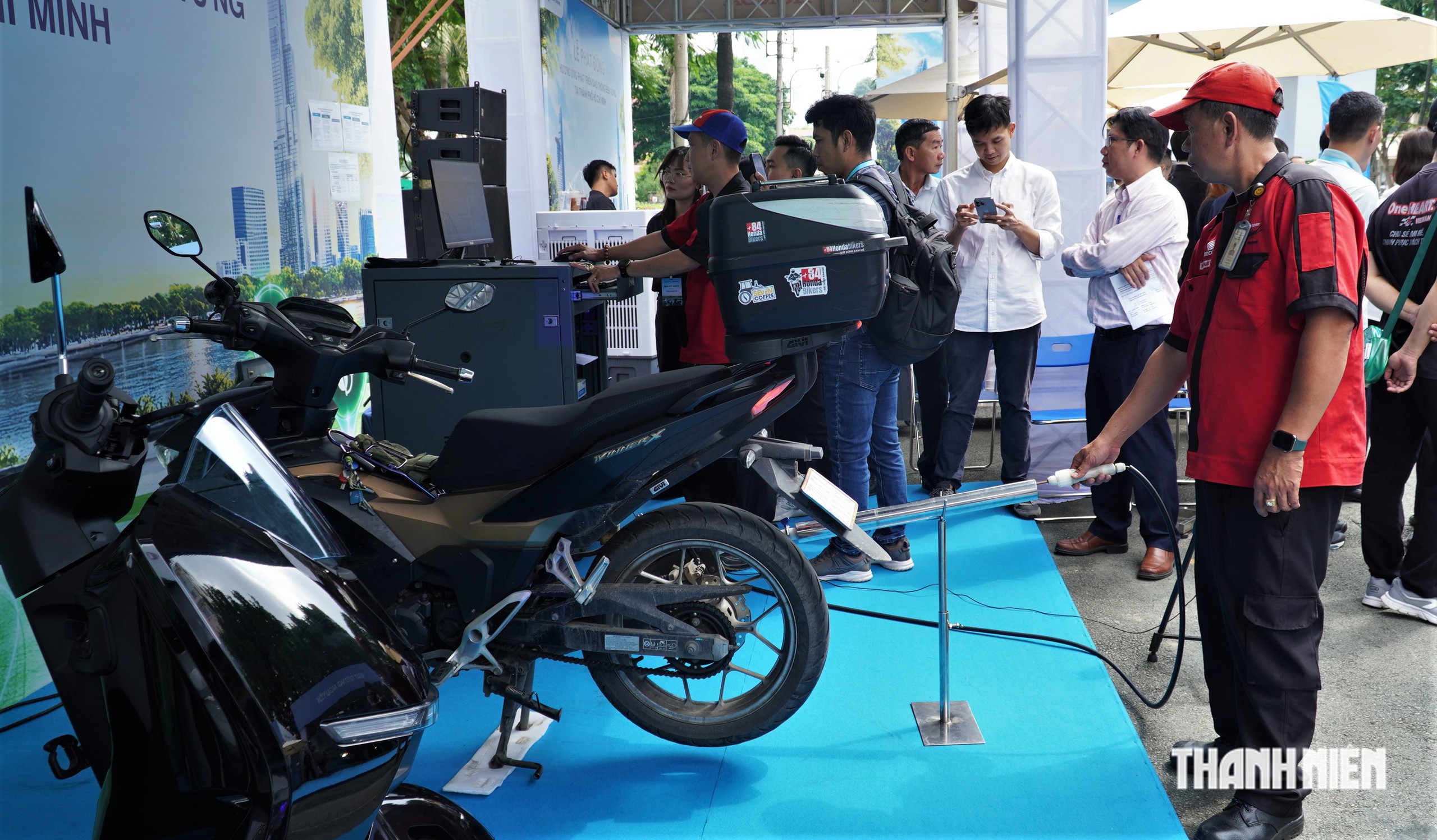 Hoạt động thí điểm kiểm định khí thải xe máy được triển khai nhằm hướng đến mục tiêu kiểm soát phát thải, phát triển giao thông bền vững tại TP.HCM