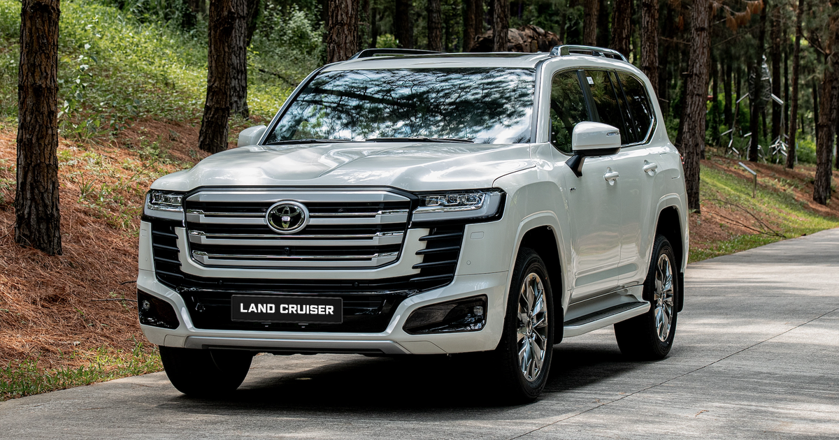 Ô tô hybrid hút khách giữa lúc xăng tăng giá, xe Toyota bán chạy nhất