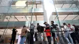 iPhone Duo bắt đầu mở bán toàn cầu