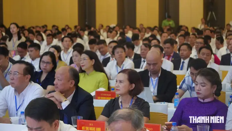 Đại diện hàng trăm doanh nghiệp tham dự hội nghị