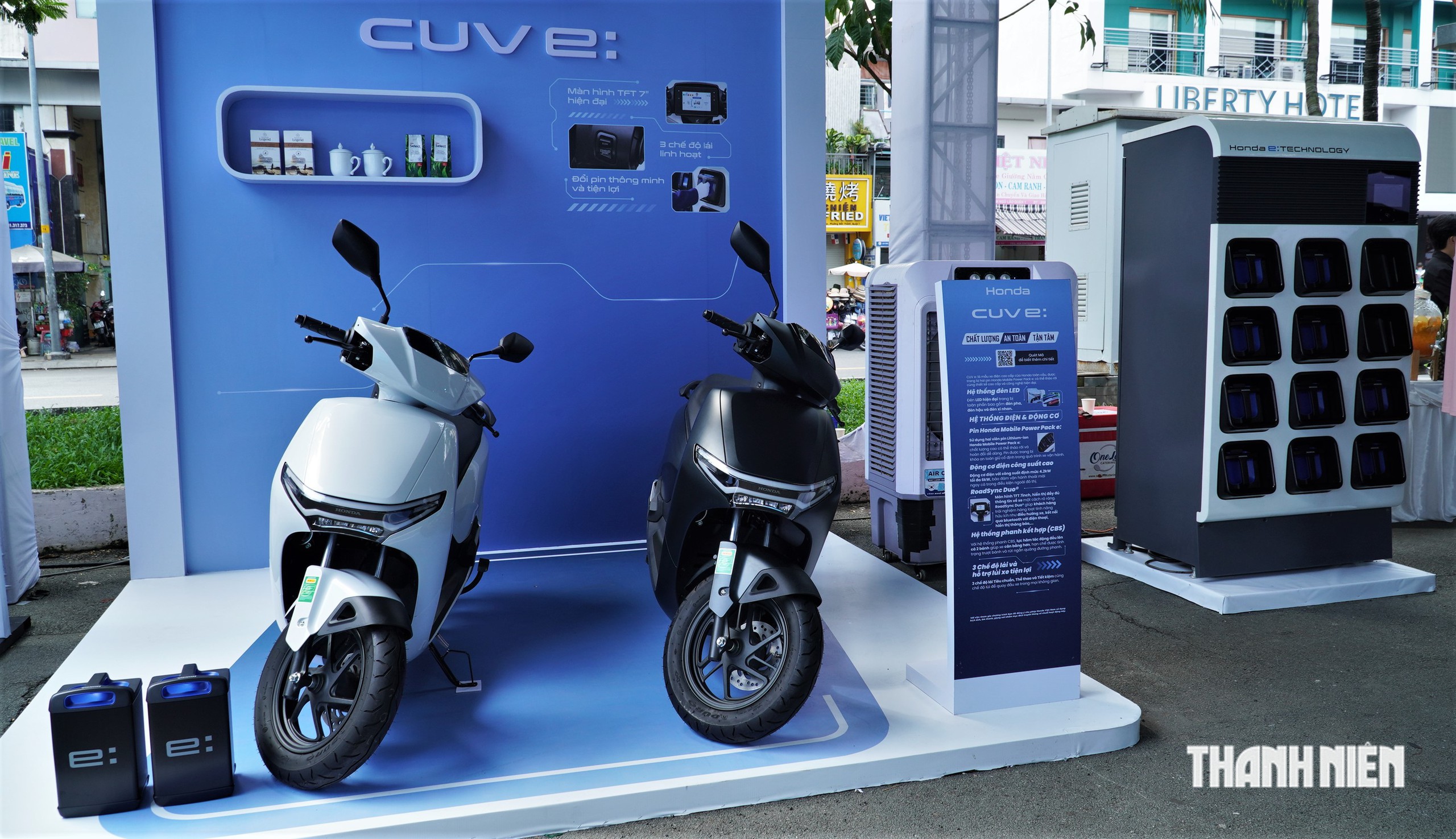Việc chuyển đổi sang xe máy điện tại TP.HCM cần đi đôi với phát triển hạ tầng sạc, đổi pin để tạo thuận lợi cho người sử dụng