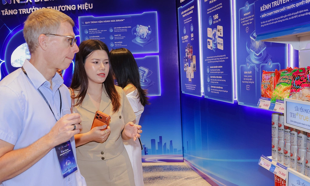 Khách mời doanh nghiệp tìm hiểu giải pháp dùng AI phát triển thương hiệu ở TP HCM. Ảnh: NEX Brain