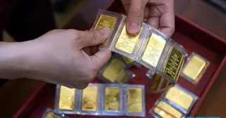 Giá vàng nhẫn cao hơn vàng miếng SJC gần 4 triệu đồng/lượng