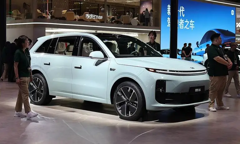 Li L6 trưng bày tại triển lãm Bắc Kinh, tháng 4/2026. Ảnh: CnEVPost