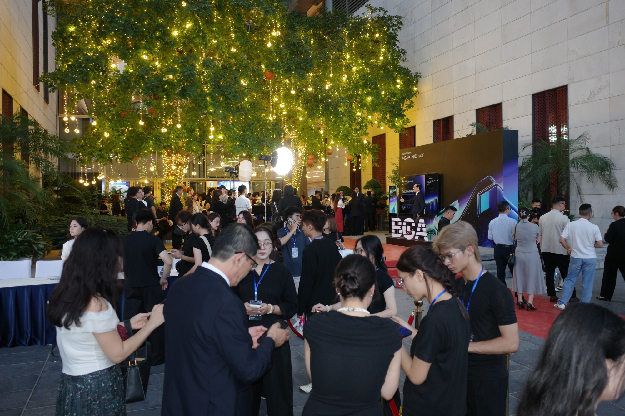 Dàn KOL công nghệ "đổ bộ" thảm đỏ Gala Better Choice Awards 2026 - Ảnh 1.