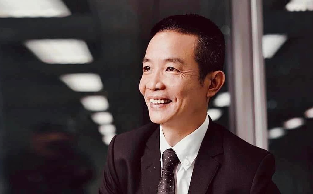 Nhà thơ, nhạc sĩ Nguyễn Vĩnh Tiến - Ảnh: NVCC