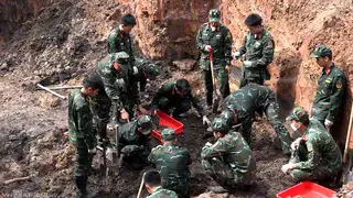 Tìm thấy 150 hài cốt liệt sĩ ở công viên Lê Thị Riêng sau 3 tuần