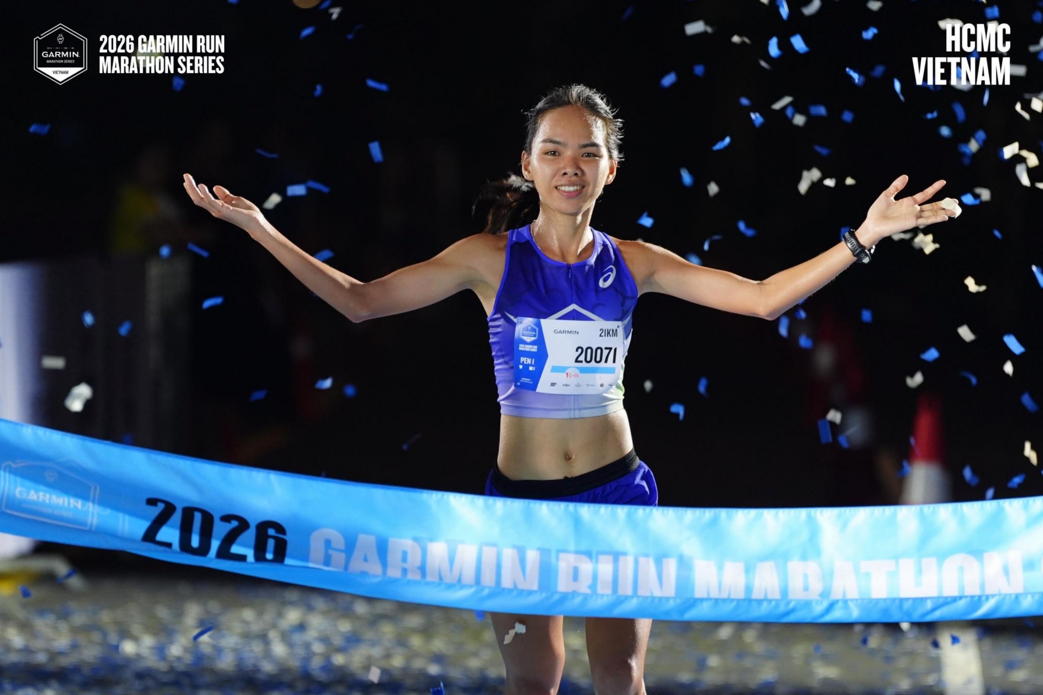 4 giờ sáng, hàng nghìn người bên bờ sông Sài Gòn: Garmin tiếp tục chứng minh sức hút với runner Việt - Ảnh 3.