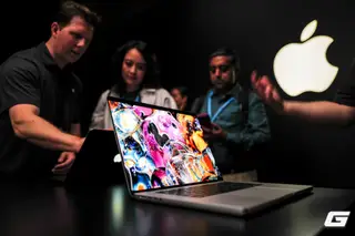 Đây là MacBook Pro cảm ứng: Màn OLED đen sâu, Dynamic Island lên Mac kích thước siêu nhỏ - Ảnh 2.
