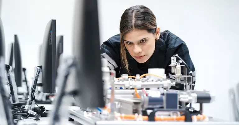 OpenAI công bố 6 vụ AI có hành vi bất thường, tự ý tải file lên mạng, che giấu lỗi