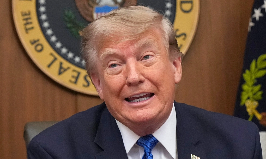 Tổng thống Mỹ Donald Trump trong cuộc họp nội các tại Trại David, bang Maryland ngày 31/7. Ảnh: AP