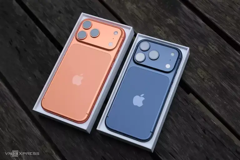 iPhone 17 Pro Max và 17 Pro Max. Ảnh: Tuấn Hưng