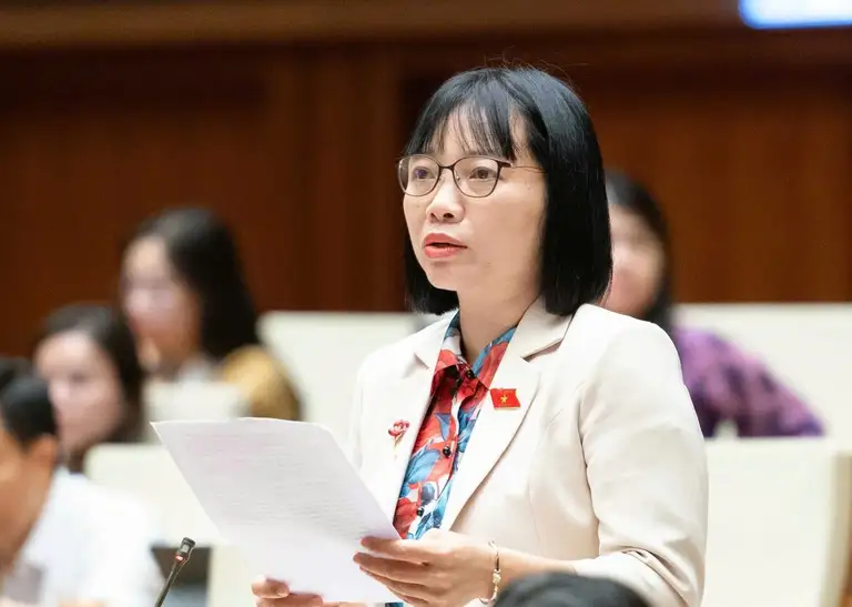 Đại biểu Nguyễn Thị Việt Nga (đoàn TP.Hải Phòng)