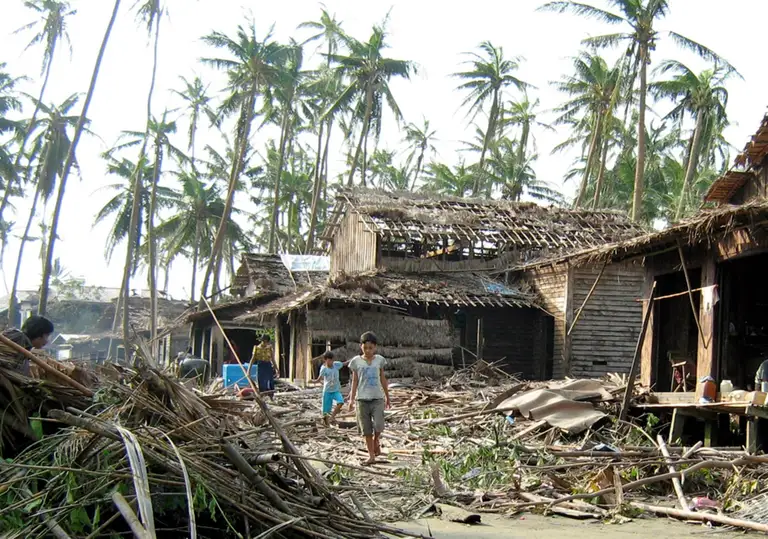 Bão Nargis để lại thiệt hại nặng nề cho Myanmar vào năm 2008 - Ảnh: NBC NEWS