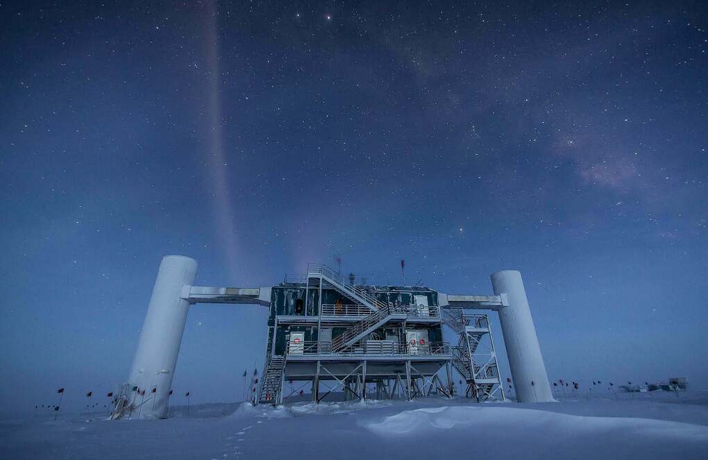 Đài quan sát Neutrino IceCub. Ảnh: Felipe Pedreros/NSF/IceCube