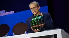 Cựu CEO Intel Pat Gelsinger chỉ trích kiến trúc bộ nhớ HBM