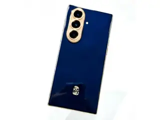 Hình ảnh rò rỉ đầu tiên của mẫu Samsung W27