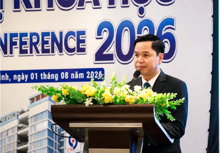 PGS Nguyễn Hoàng Hải - Giám đốc Bệnh viện Nhân dân Gia Định (TP.HCM) - phát biểu tại hội nghị - Ảnh: THU HIẾN