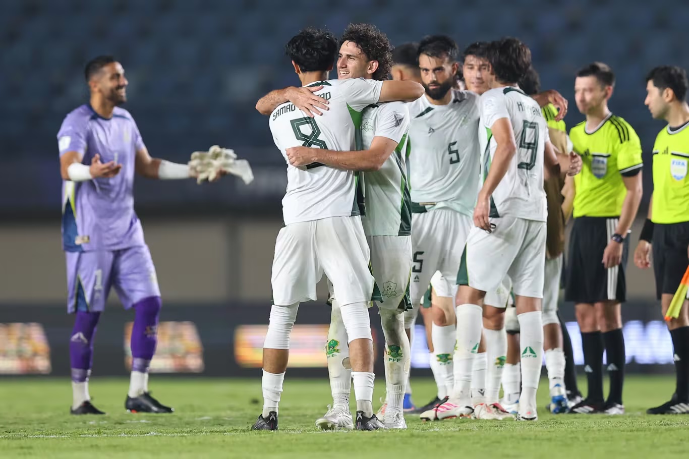 Cầu thủ Pakistan có thể hình rất tốt, ăn mừng ở trận hòa lịch sử trước Philippines - Ảnh: FIFA