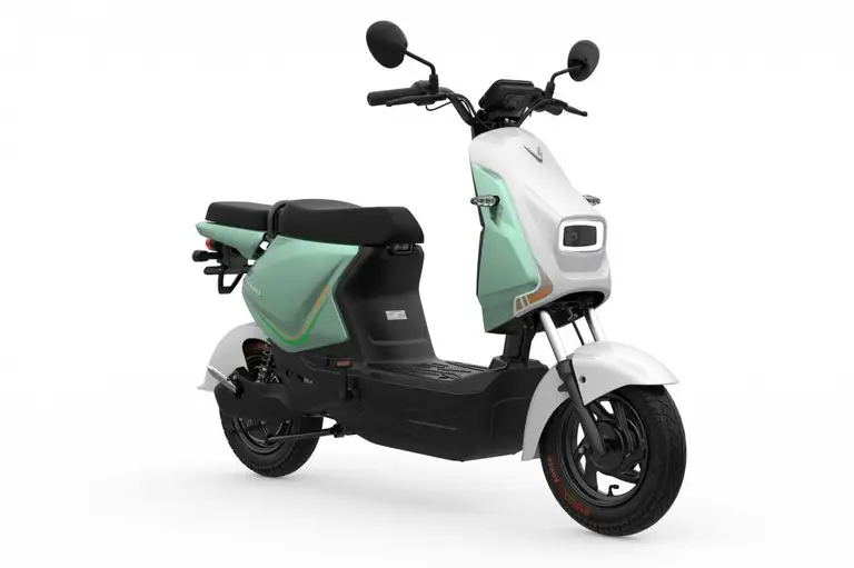 VinFast Amio S2 có giá 12 triệu đồng, phù hợp nhu cầu đi học gần