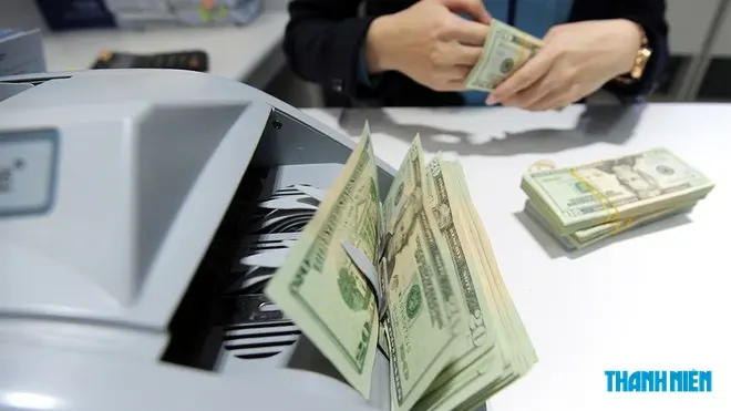 Giá USD sáng 22.7 bật tăng đẩy euro, bảng Anh đi xuống
