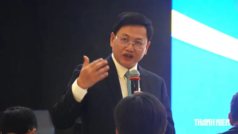 Ông Mai Xuân Liêm, Phó chủ tịch UBND tỉnh Thanh Hóa trả lời các kiến nghị của doanh nghiệp