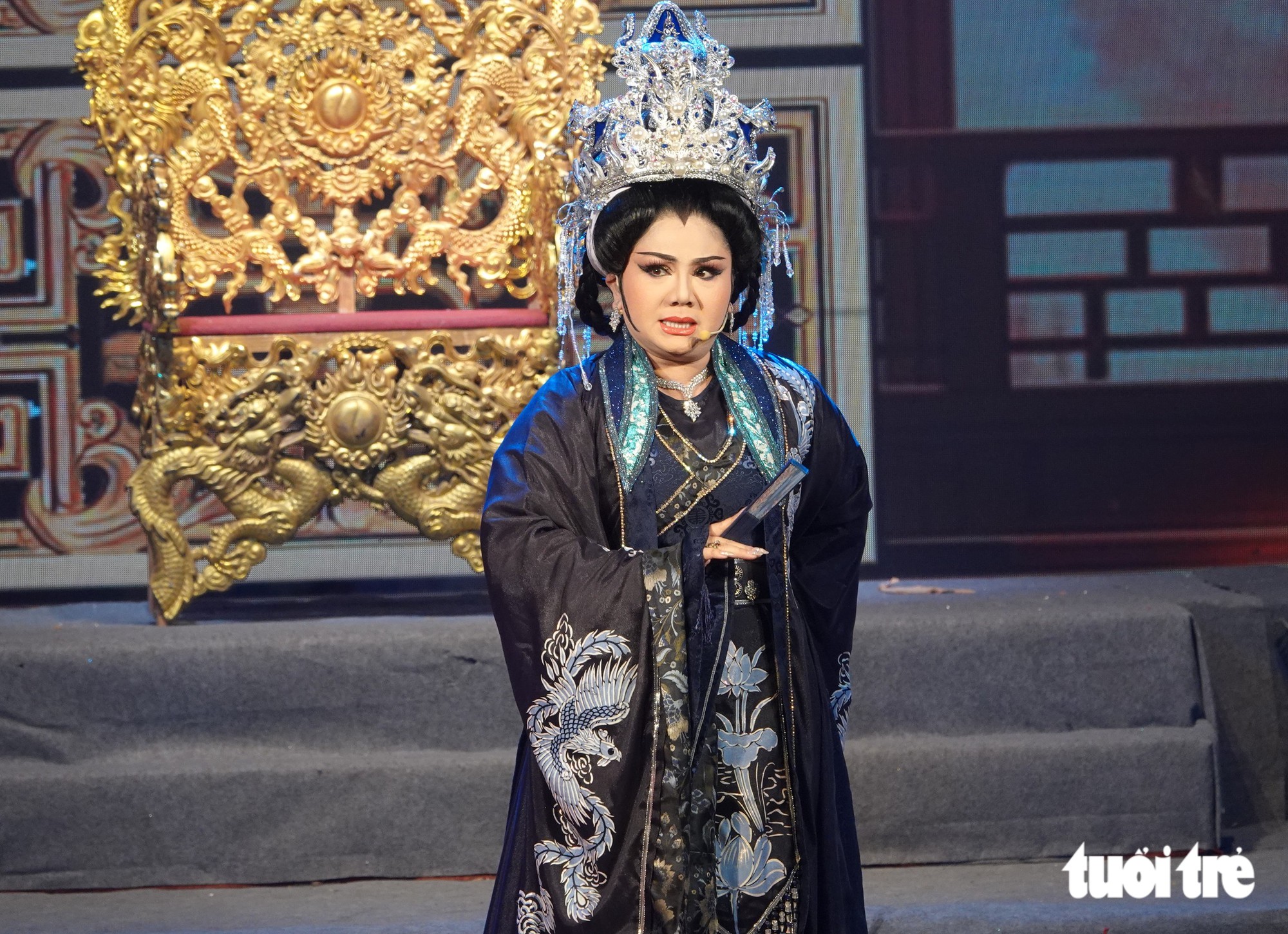Nghệ sĩ Tú Sương xuất sắc với vai Thượng Dương hoàng hậu trong bản dựng Câu thơ yên ngựa bản mới của đạo diễn Hoa Hạ gần đây - Ảnh: LINH ĐOAN