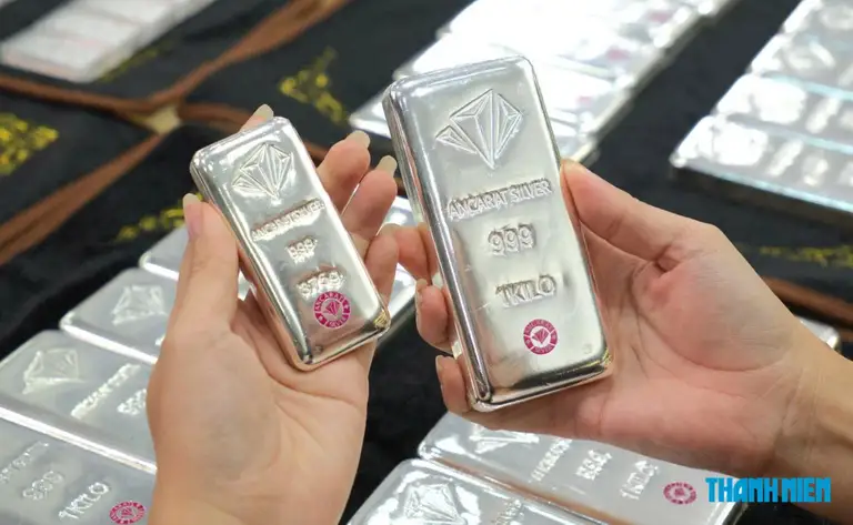 Chốt tuần ở 64,37 USD/ounce, dự báo giá bạc tuần tới có thể vượt 70 USD/ounce