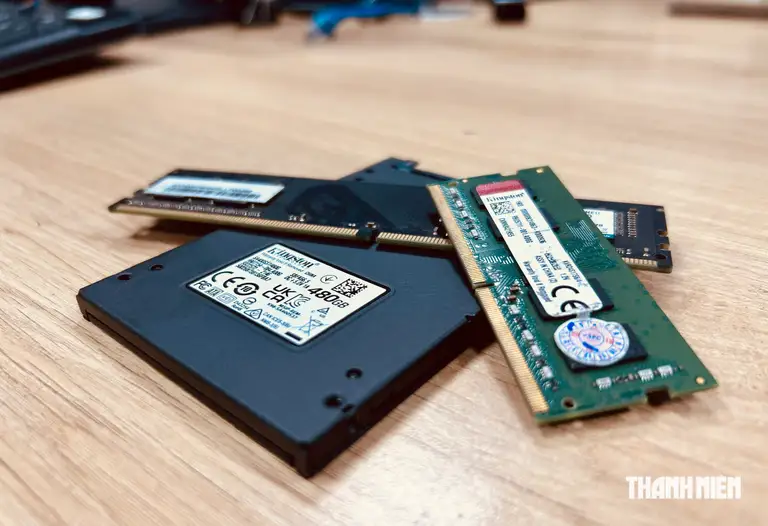 Giá ổ cứng SSD và bộ nhớ RAM vẫn chưa có dấu hiệu hạ nhiệt