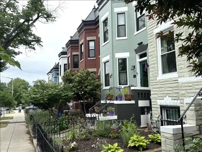 Một khu chung cư tại thủ đô Washington, D.C, Mỹ - Ảnh: PV TTXVN TẠI MỸ