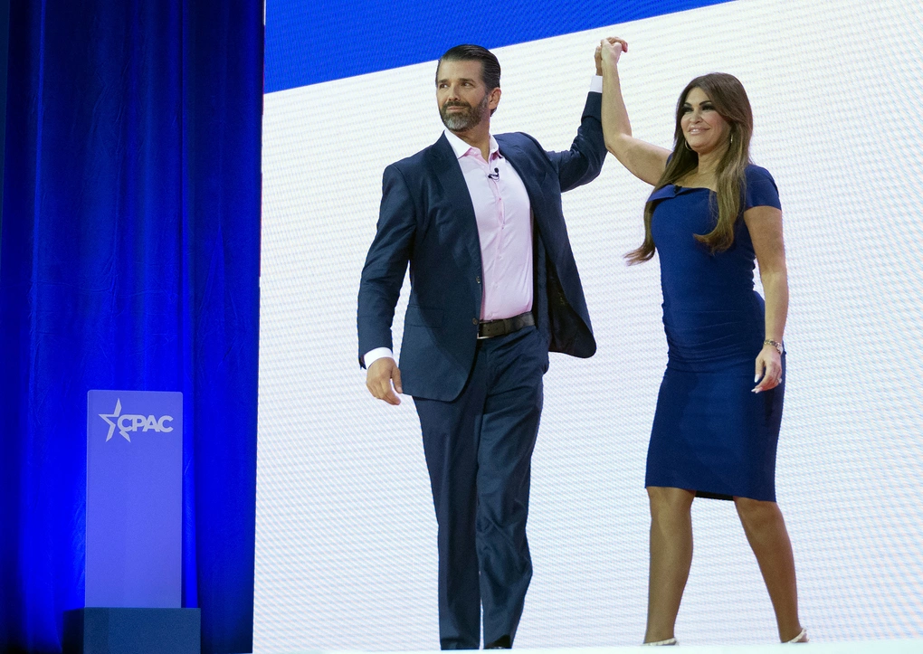Donald Trump Jr. cùng Guilfoyle tham dự Hội nghị Hành động Chính trị Bảo thủ (CPAC) tại National Harbor, bang Maryland, hồi năm 2023. Ảnh: AFP