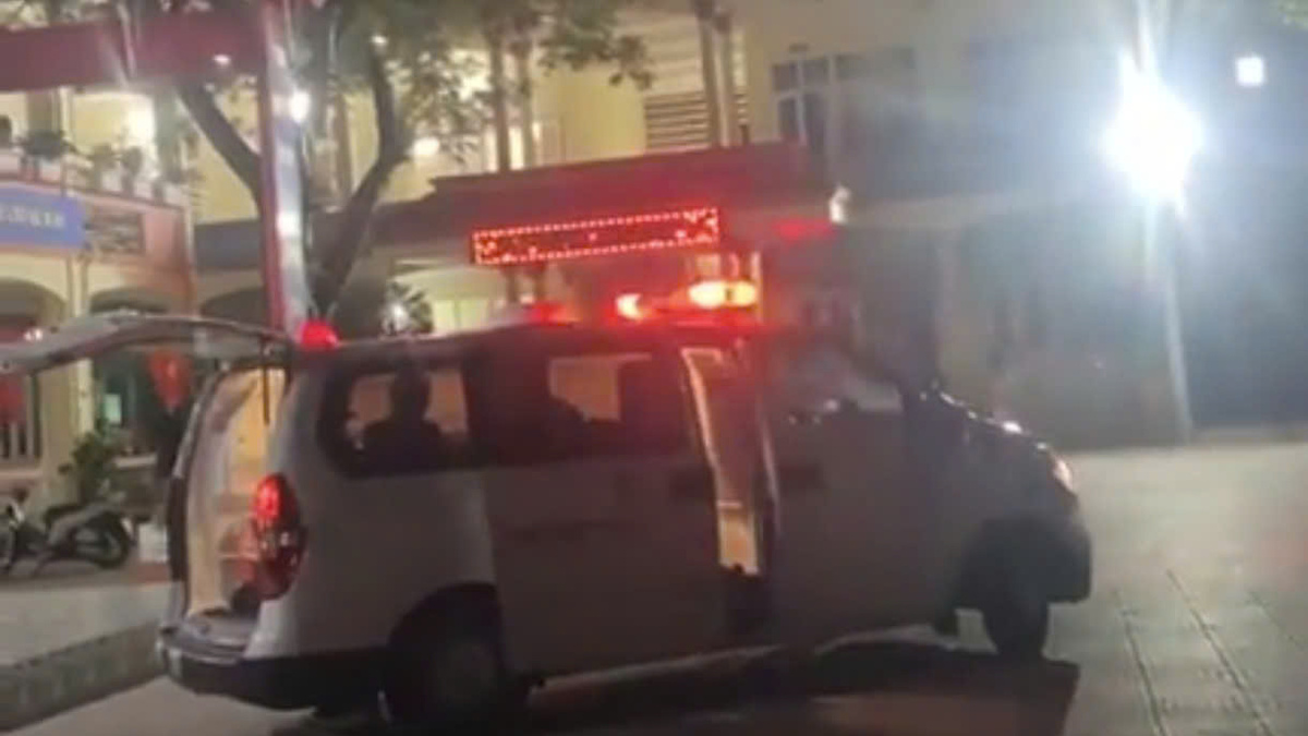 Vụ bé trai ngã tử vong ở sân trường 'không có dấu hiệu tội phạm'