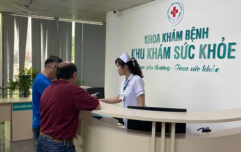 Bệnh viện Nhân dân 115 bố trí riêng lầu 4 Khoa Khám bệnh cho chương trình khám sức khỏe toàn dân. Ảnh: Tuấn Lê