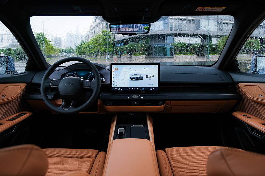 Khoang nội thất Lexus ES thiết kế, bố trí trực quan và liền mạch