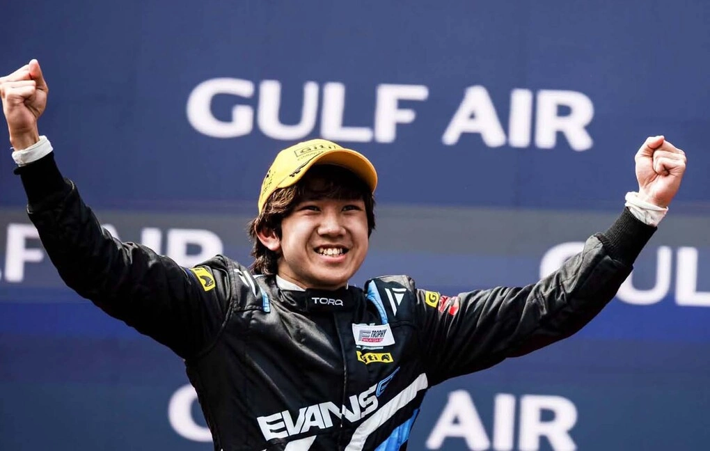 Ben Anh Nguyễn vui mừng khi giành ngôi á quân giải Formula Trophy Malaysia 2026 hồi tháng 10. Ảnh: Nhân vật cung cấp