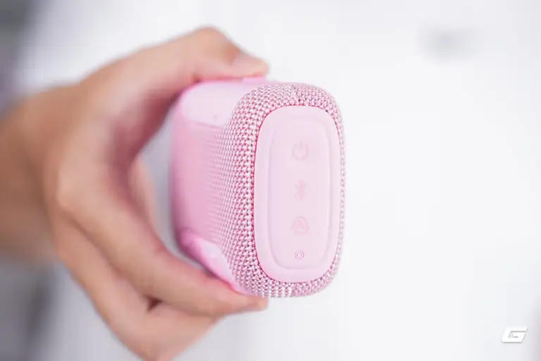 Loa mini chống nước IP68, chất âm ngon, nhiều màu sắc, giá sale chỉ 1 triệu đồng - Ảnh 12.
