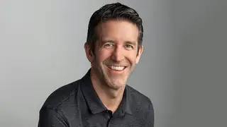 John Ternus chính thức trở thành CEO Apple