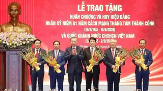 5 nguyên Ủy viên Bộ Chính trị được trao Huân chương Hồ Chí Minh