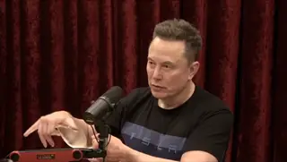 Elon Musk chia sẻ trong tập #2404 của podcast The Joe Rogan Experience (Ảnh: The Joe Rogan Experience)