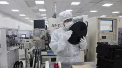 Khủng hoảng heli bủa vây ngành chip và bán dẫn