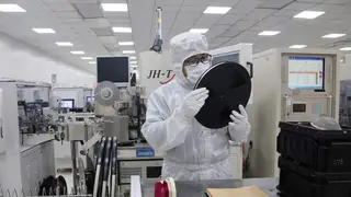 Khủng hoảng heli bủa vây ngành chip và bán dẫn