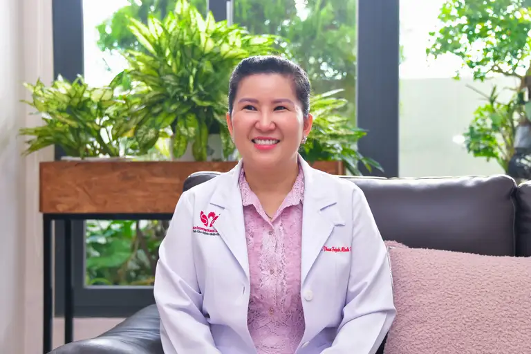 BS.CK2 Phan Trịnh Minh Hiếu, Phó giám đốc điều hành S.I.S Cần Thơ