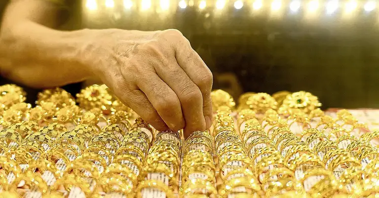 Tối nay giá vàng tăng mạnh, hướng đến ngưỡng 4.500 USD/ounce