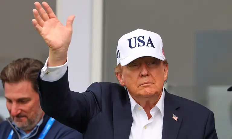Tổng thống Mỹ Donald Trump tại Doonbeg, Ireland ngày 13/9. Ảnh: AP