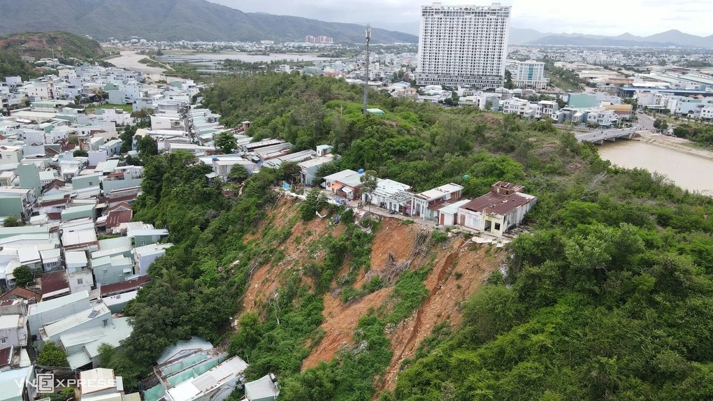 Phường Quy Nhơn đề xuất san phẳng núi Một, di dời 228 hộ dân. Ảnh: Ngọc Oanh