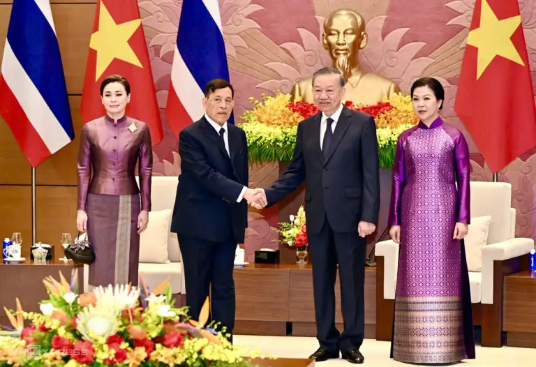 Tổng Bí thư, Chủ tịch nước Tô Lâm và phu nhân cùng Vua Thái Lan Maha Vajiralongkorn Phra Vajiraklaochaoyuhua và Hoàng hậu. Ảnh: Giang Huy