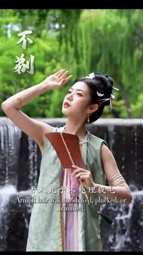 Người dùng mạng xã hội lên tiếng về quyền được để hoặc triệt lông nách. Video: TikTok/Little Star Card