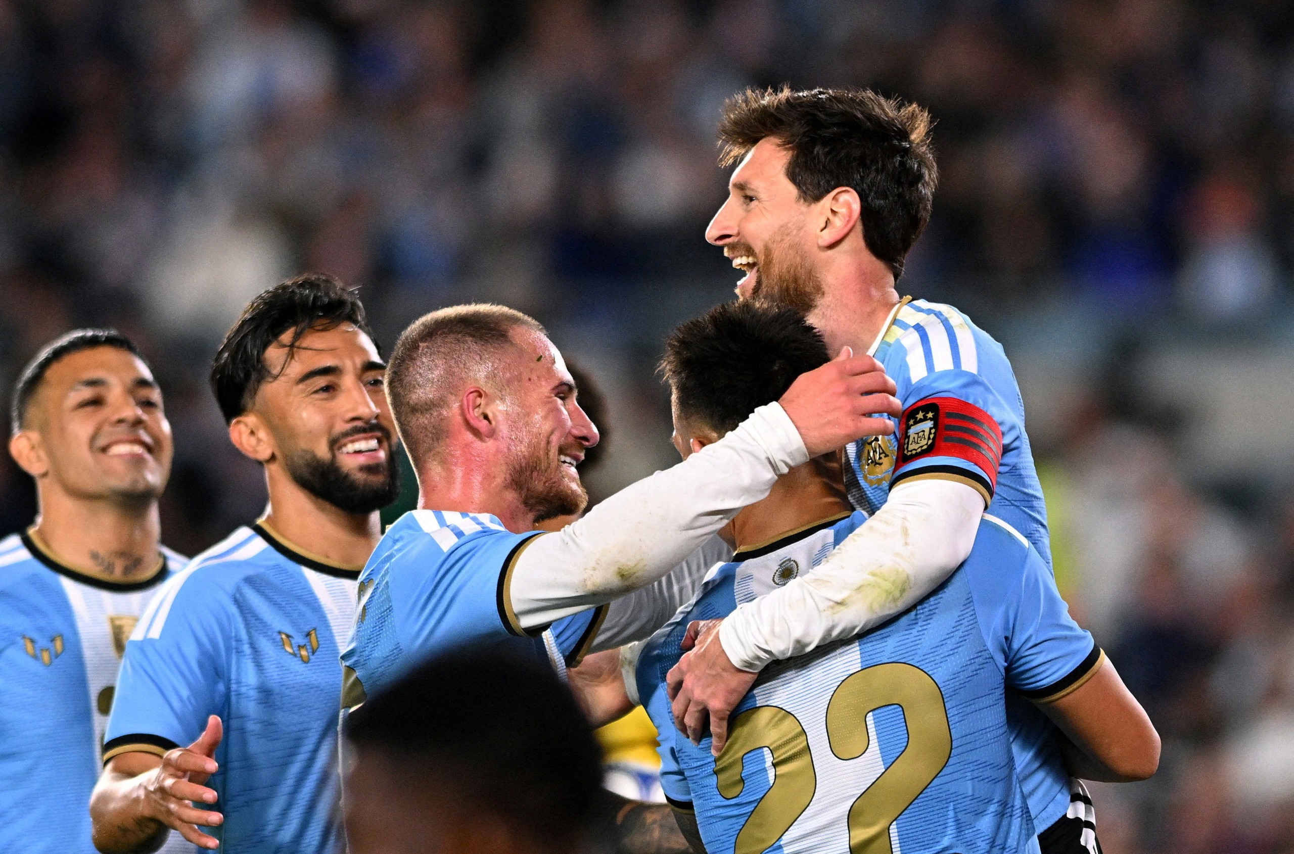 Messi rưng rưng nói lời cảm động ngày chia tay đội tuyển Argentina: 'Tôi chưa bao giờ ngừng chiến đấu'- Ảnh 16.