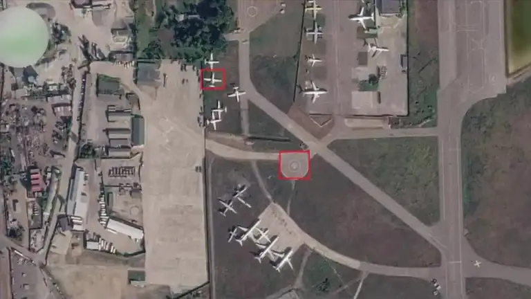 Dấu vết cháy tại sân bay Zhuliany ở Kiev trong video công bố ngày 10/9. Video: X/zarGEOINT